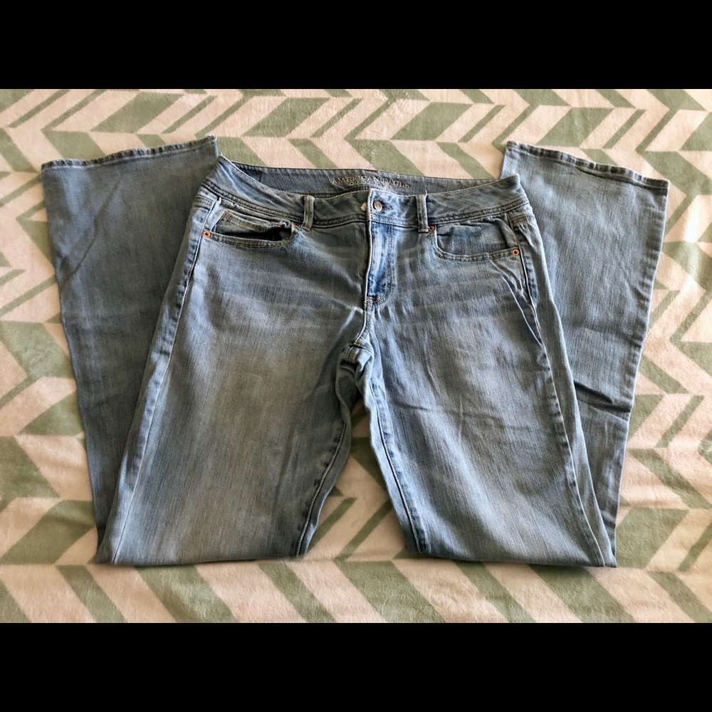 AE Jeans 14
